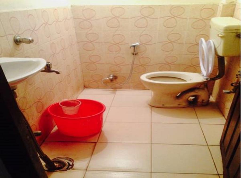 Roop Guest House Lucknow Bagian luar foto