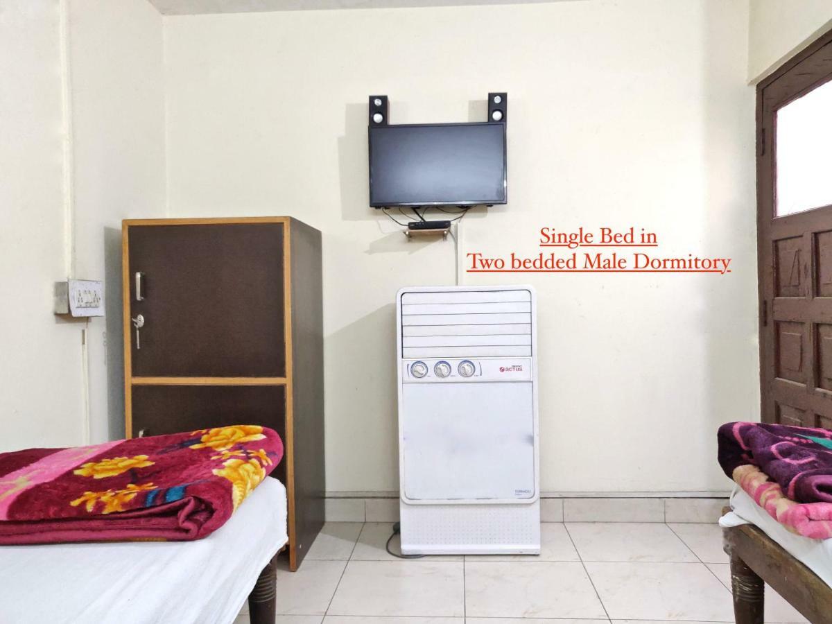 Roop Guest House Lucknow Bagian luar foto